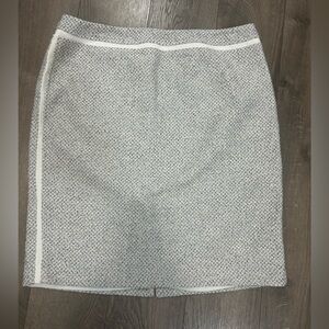 White House Black Market Elegant Gray and White Shimmer Skirt